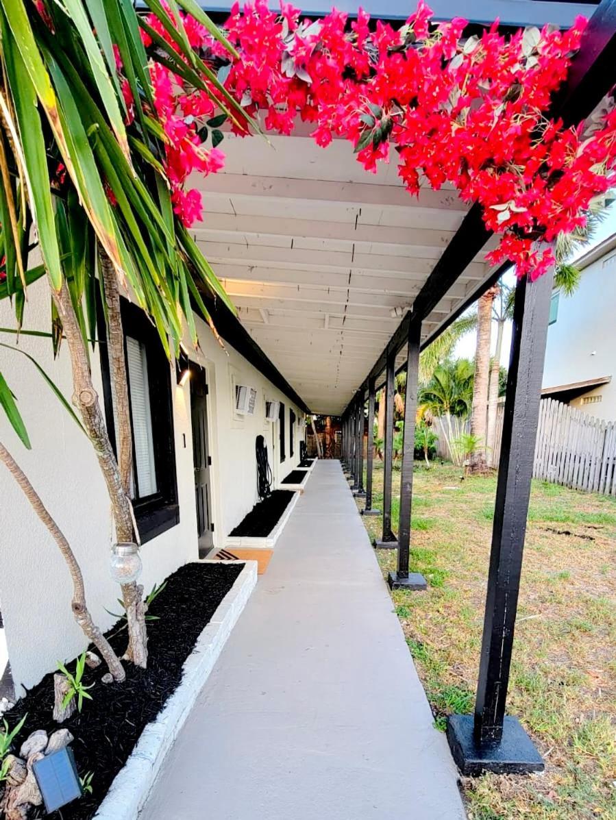 Beach Bungalow By The Sea 2 Какао-Бич Экстерьер фото